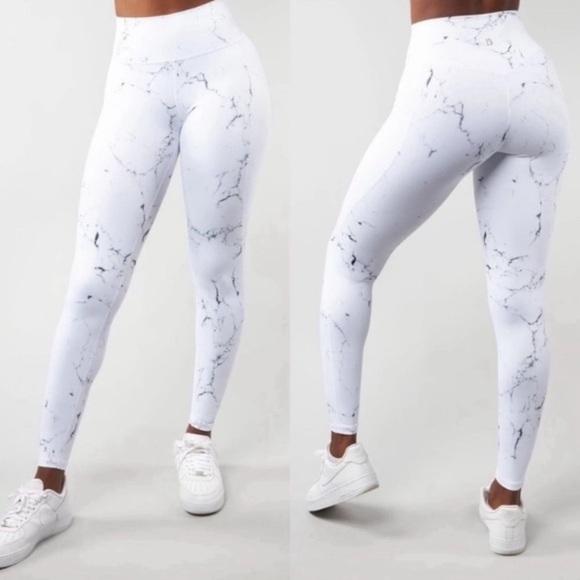 NWT BuffBunny High Rise Limitless Leggings small - White Marble - Picture 1 of 9